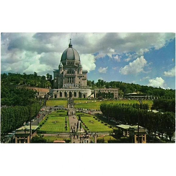 Saint Joseph Oratory Oratoire Saint Joseph Montréal Canada Postcard - Picture 1 of 2